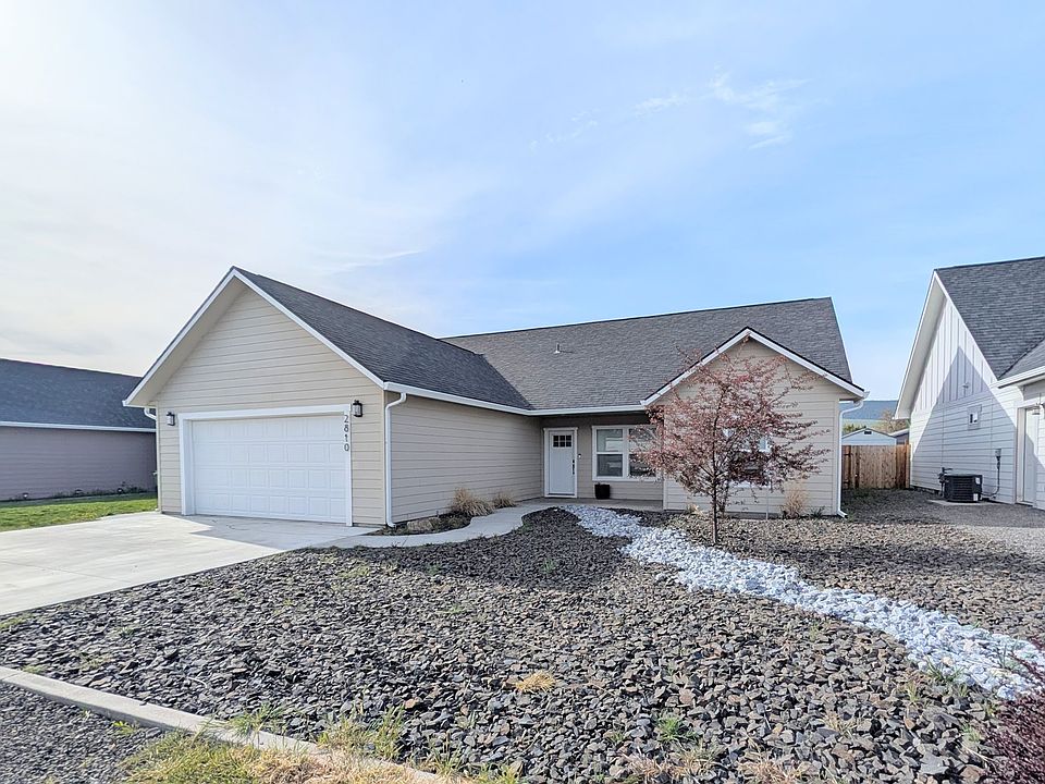 1st image of 2810 Athens Ct
