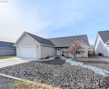 2810 Athens Ct, La Grande, OR, 97850