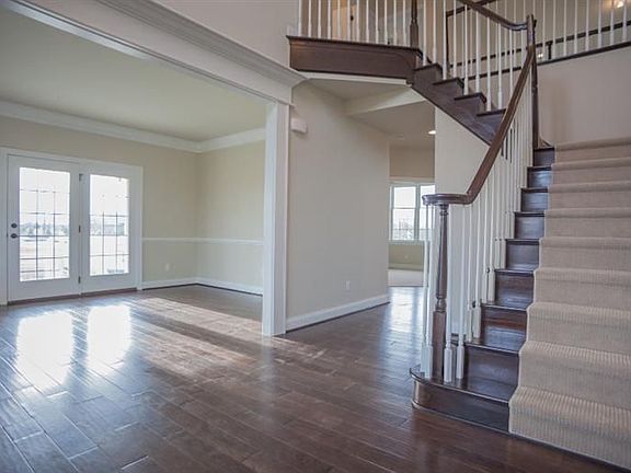 2nd image of 2060 Hackamore Dr
