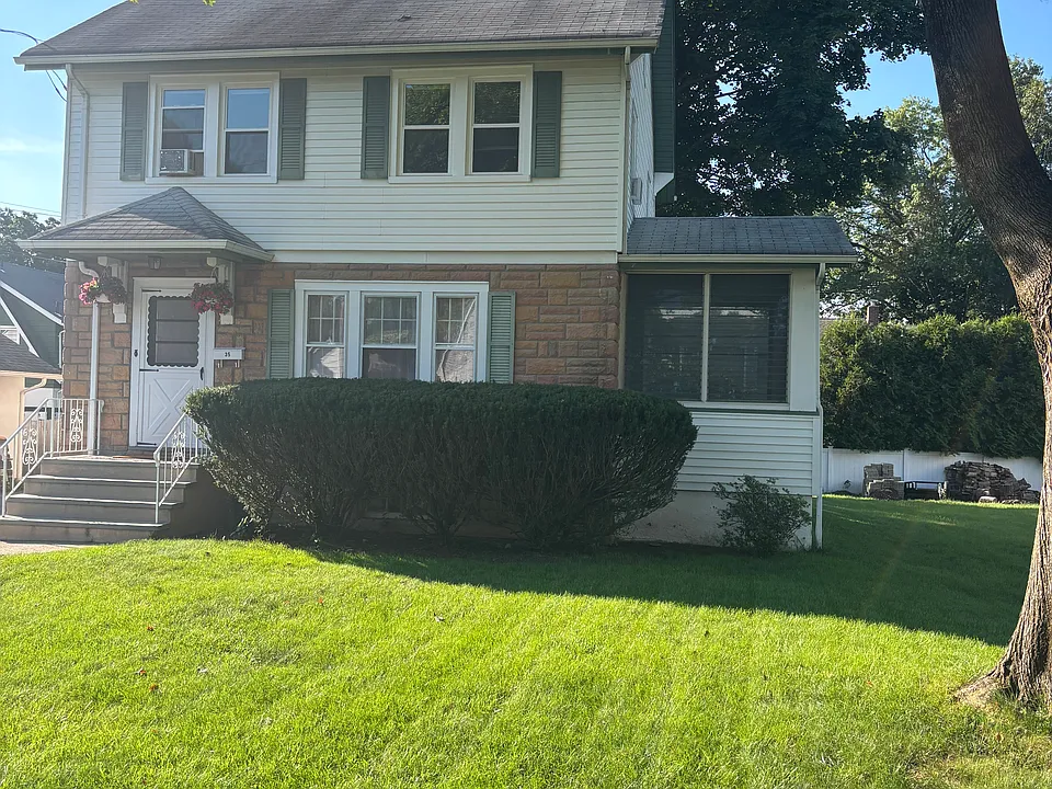 35 Princeton Ave