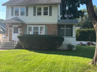 35 Princeton Ave, Midland Park, NJ 07432