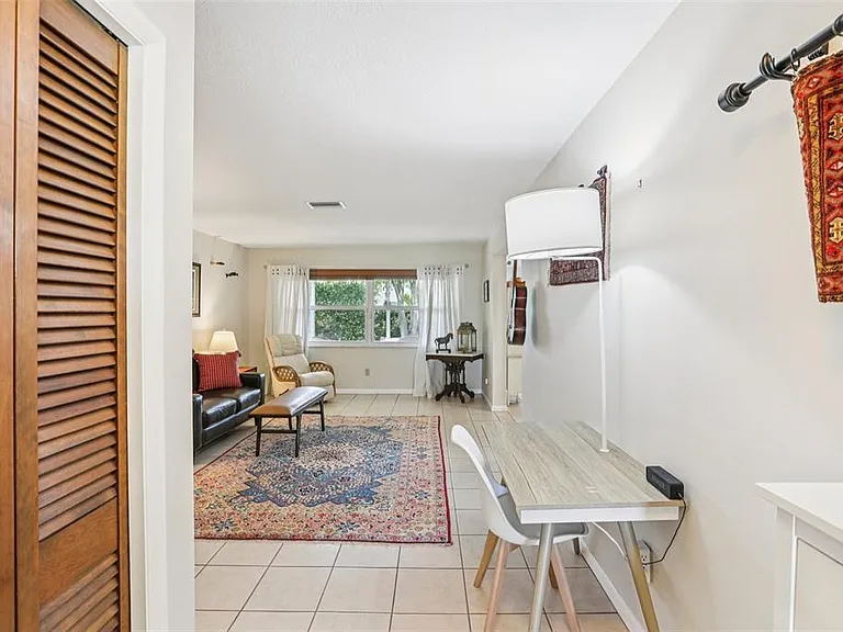 8083 Bayhaven Dr — Photo 4