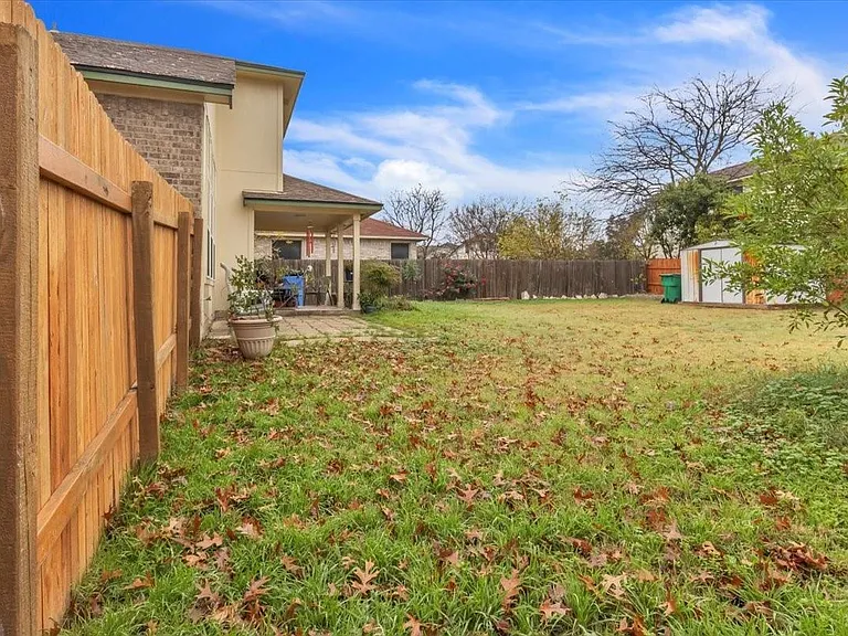 1700 W Pflugerville Pkwy — Photo 38