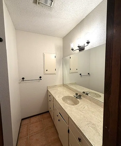 531 Fairway Ct — Photo 17
