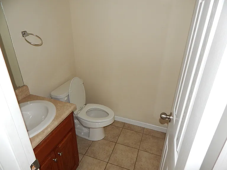 149 W Main St — Photo 16