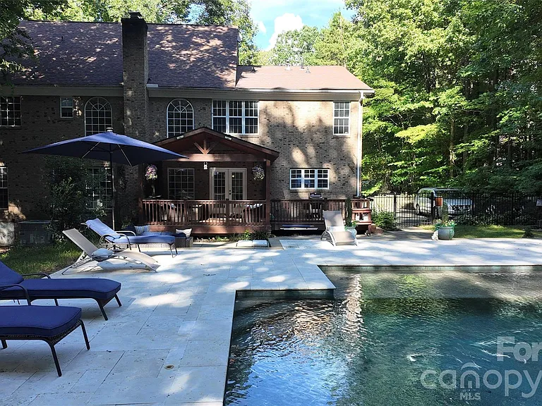 410 Farm Branch Dr — Photo 6