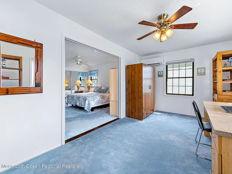 31 Peggy Ln — Photo 23