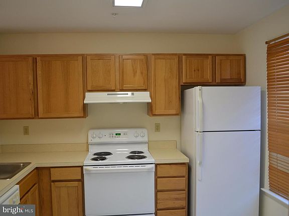 3rd image of 510 Brookletts Ave APT 602