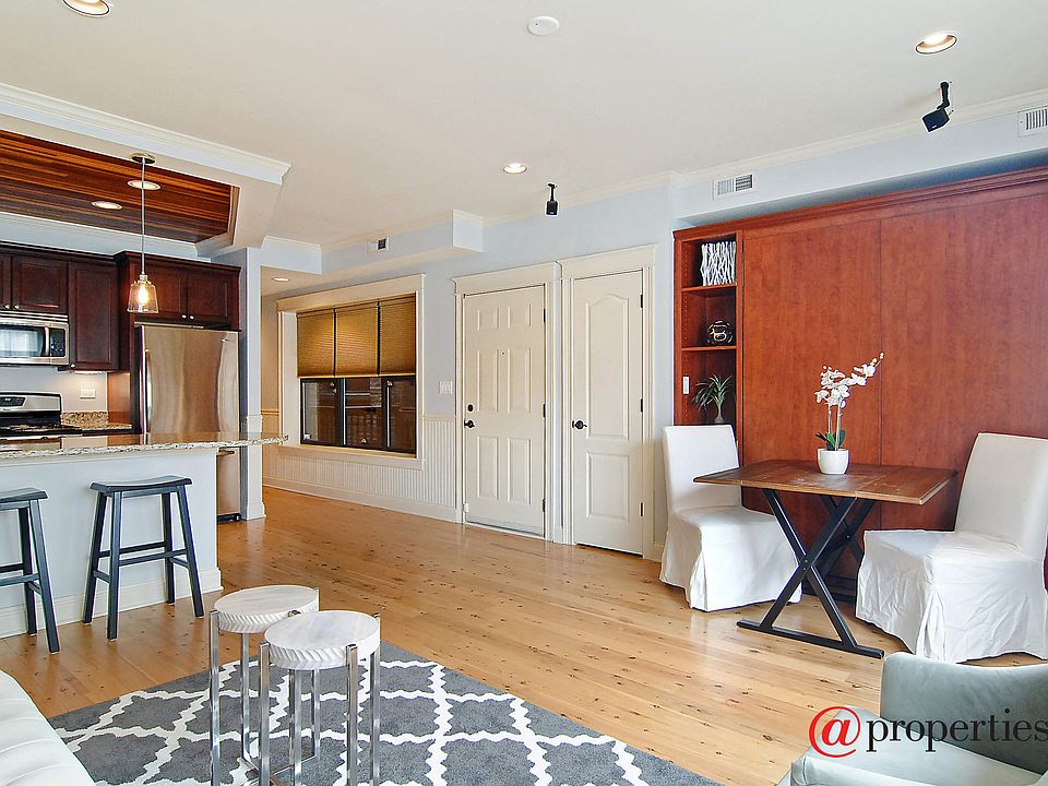 Living Room/Dining Room