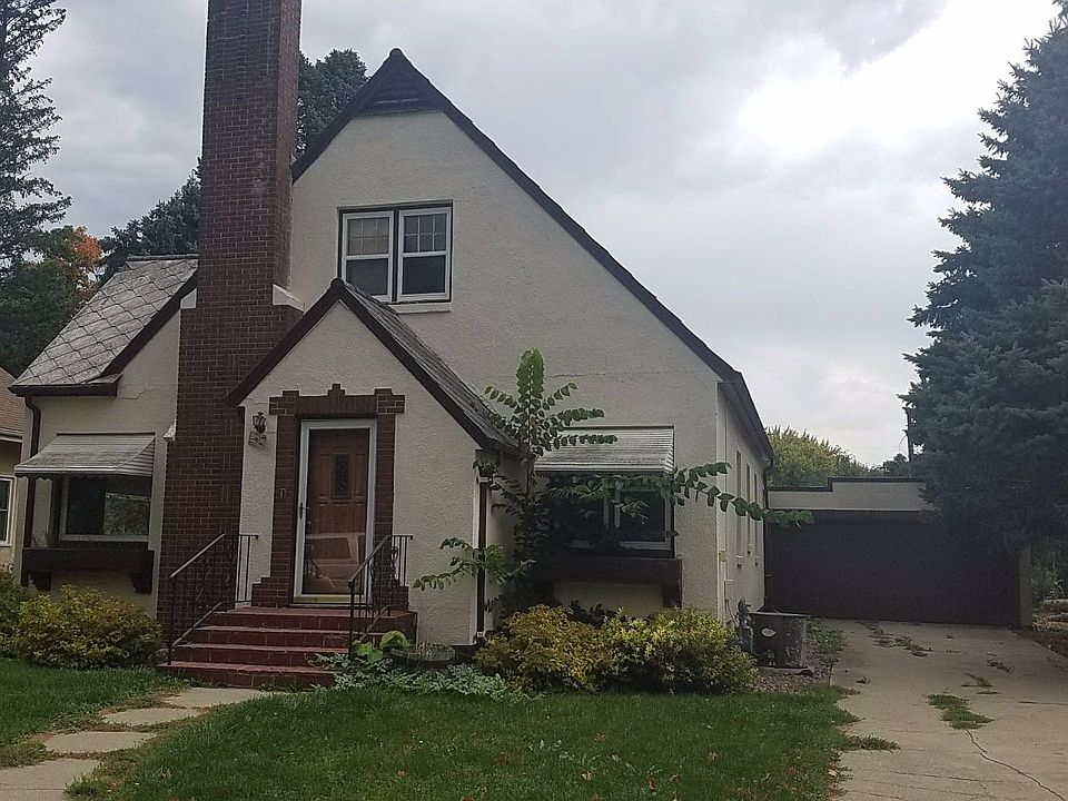 1st image of 703 4th Ave