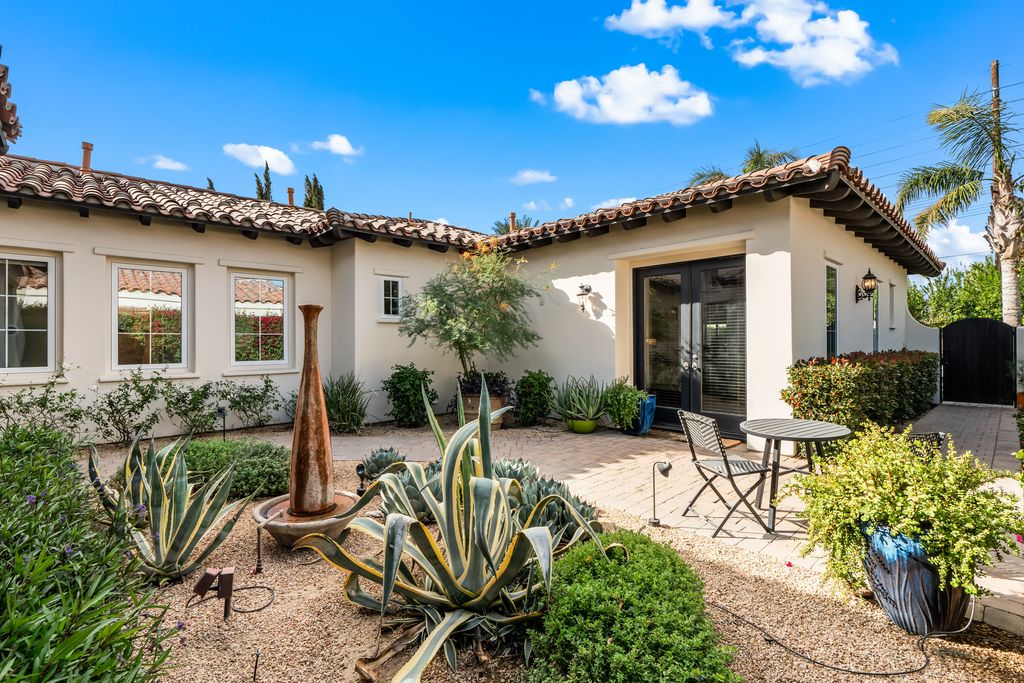 56738 Palms Drive 3