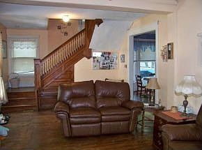 3rd image of 14 Lockwood St