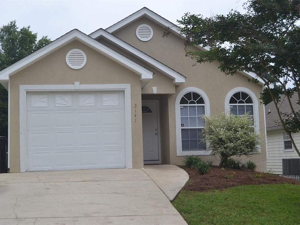 1st image of 2141 Fallbrooke Ct