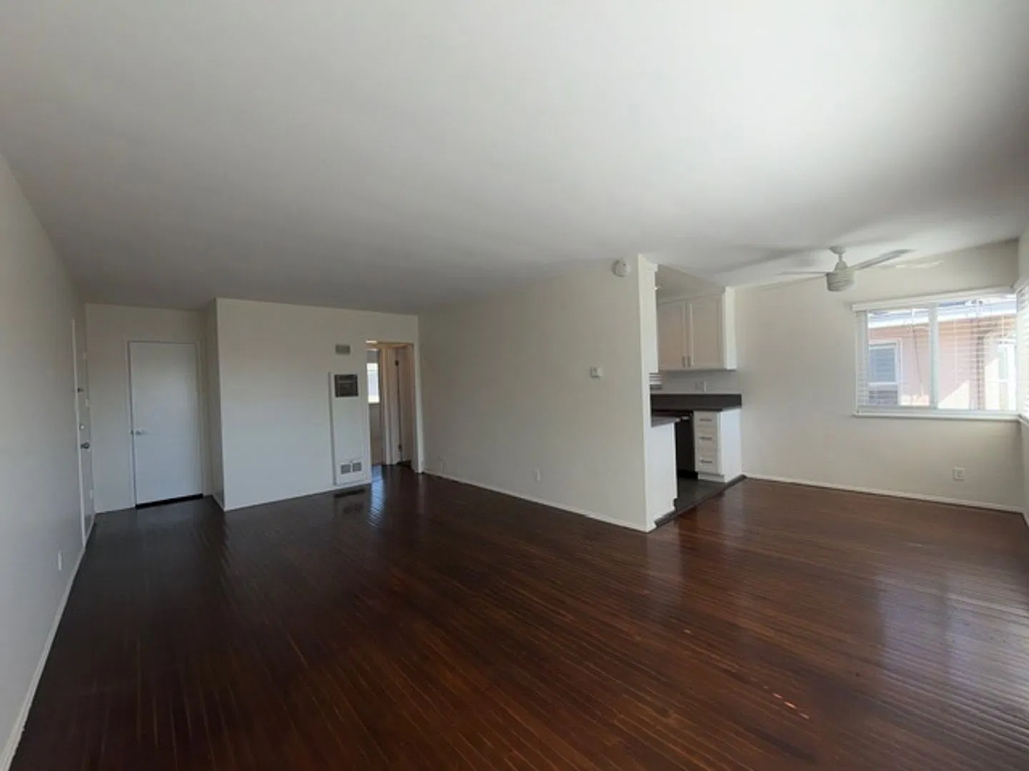 1309 E Appleton Apts — Photo 3