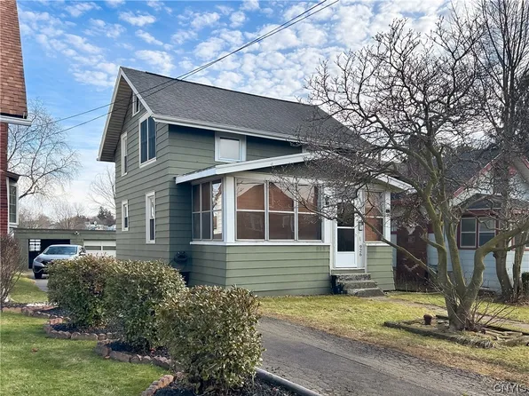 926 Cadillac St, Syracuse, NY 13208