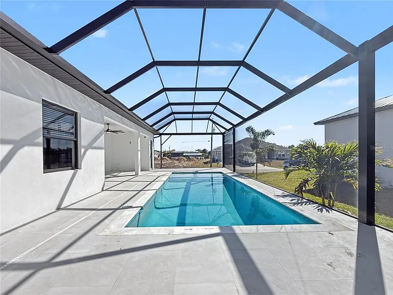 14687 Lillian Cir — Photo 37