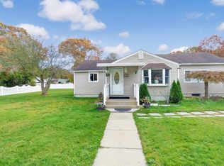 120 Somerset Ave, Mastic, NY 11950