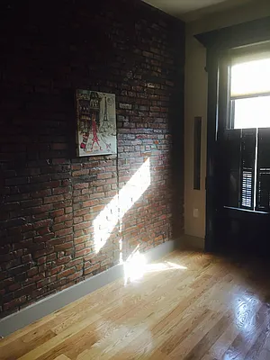 Rented by Elite NY Holdings | media 16