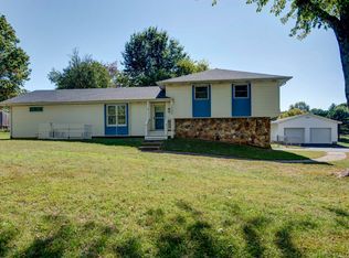 1300 E Bain Street, Ozark, MO 65721