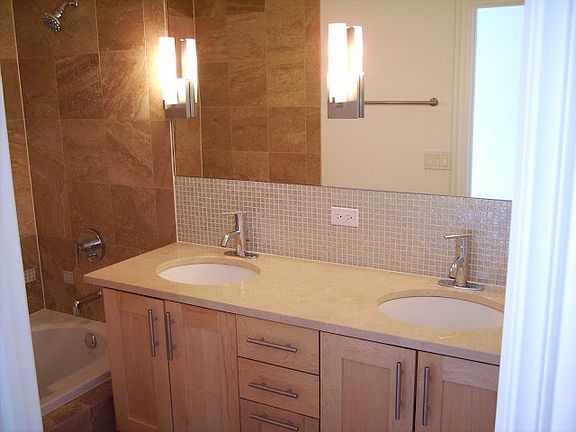 2nd image of 4606 S Lake Park Ave APT 101N