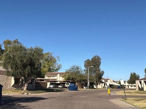 5th image of 2233 W Farmdale Ave Unit 6