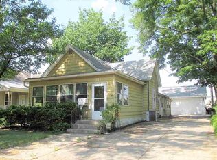 511 S 3rd St, Pekin, IL 61554