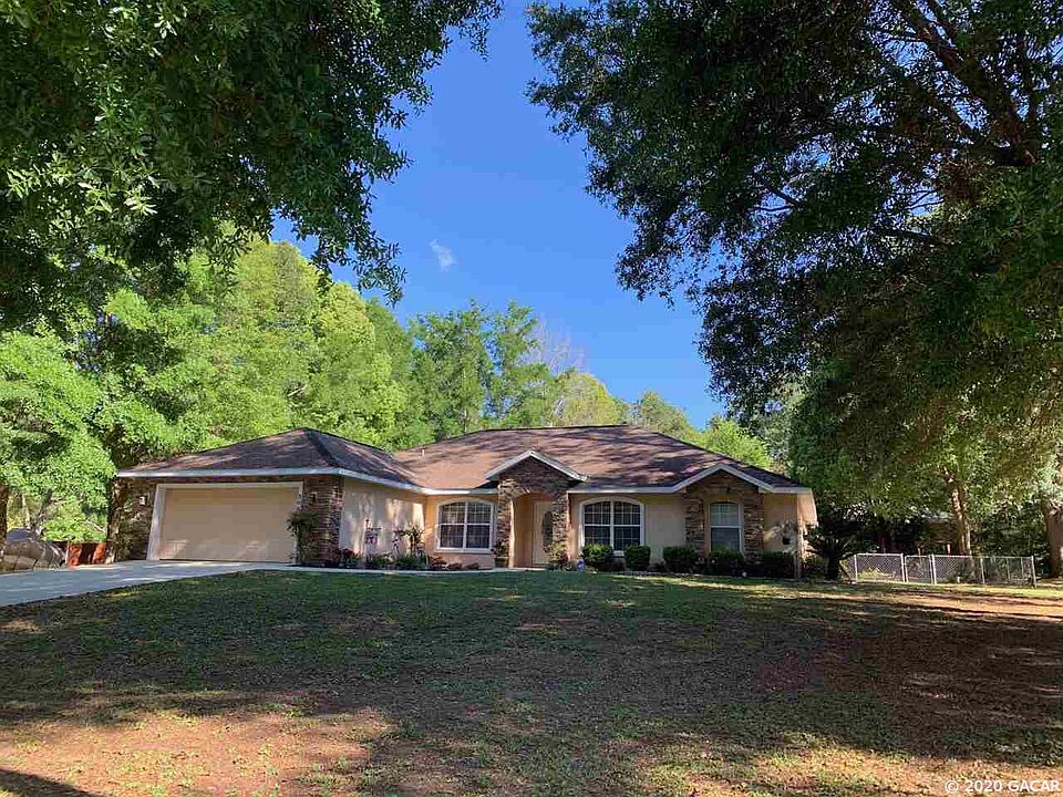 1st image of 306 NE 10th Pl