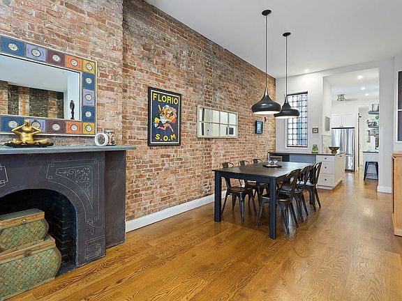 3rd image of 17 W 100th St Penthouse 5