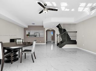 2708 NE 30th Pl, Fort Lauderdale, FL 33306