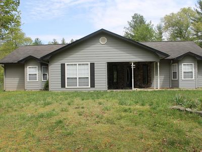 209 Riverwood Dr, Franklin, NC, 28734
