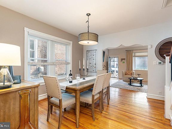 5th image of 486 Ripka St