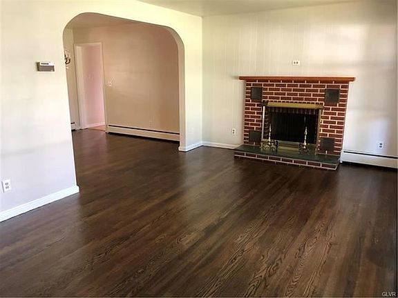 3rd image of 721 Butternut Ln