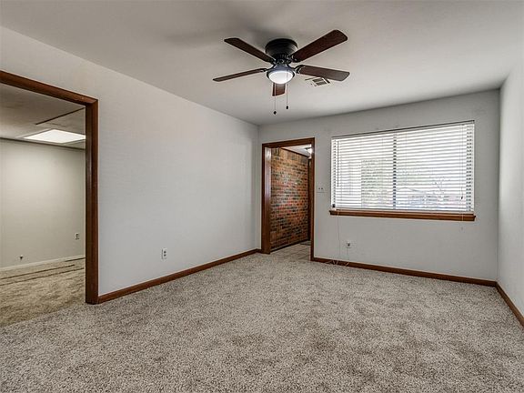 5th image of 109 Rock Pl
