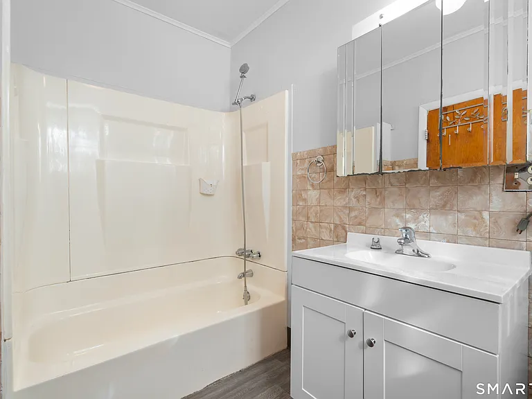 48 Anderson St — Photo 21