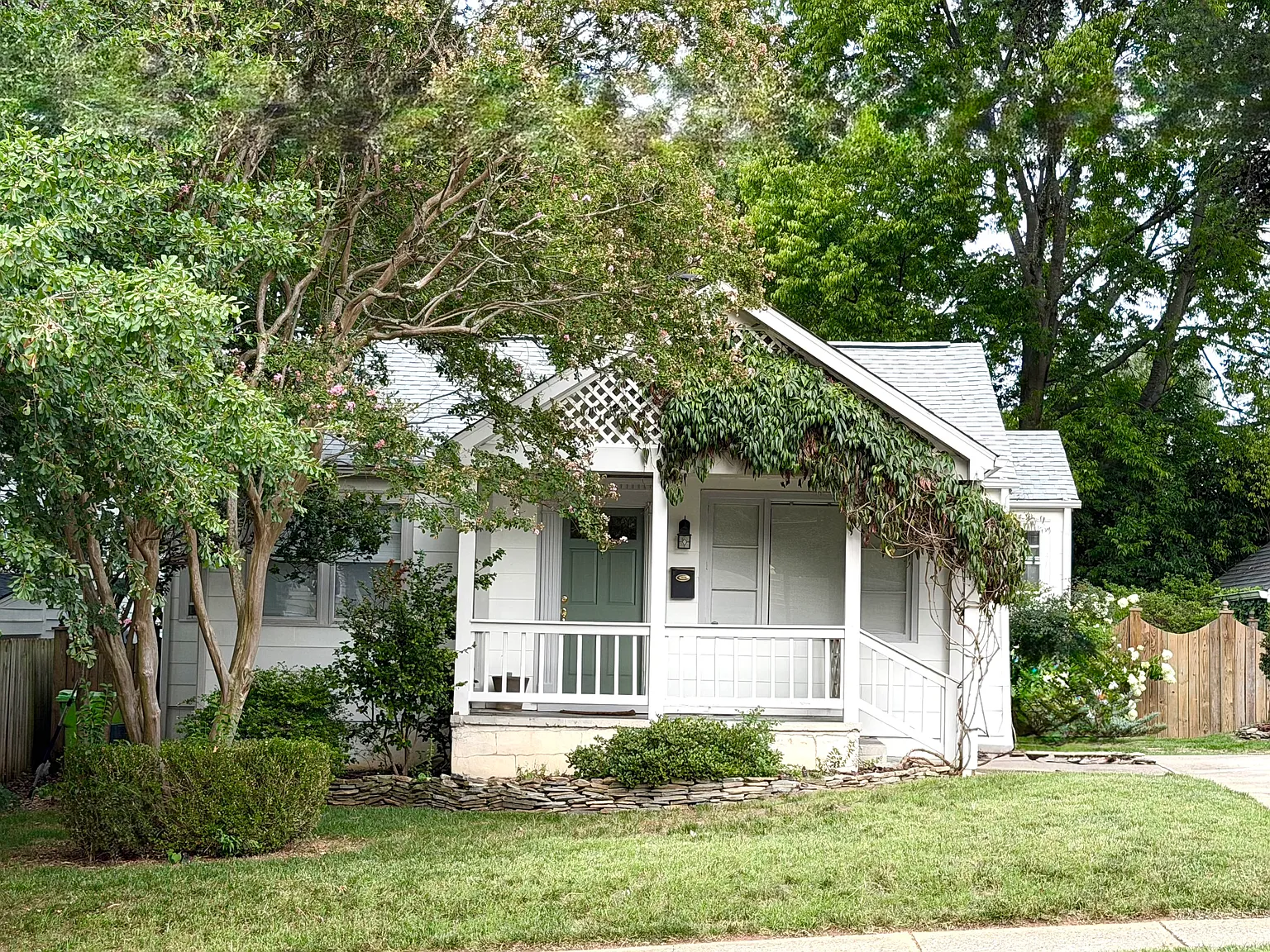 2 bed, 897 sqft, $2,250 — Photo 1