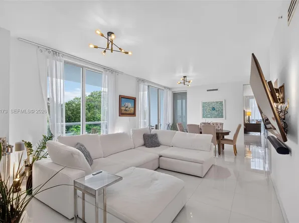 720 NE 62nd St APT 412, Miami, FL 33138