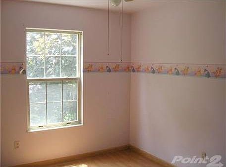 3rd image of 9010 Julia Ave