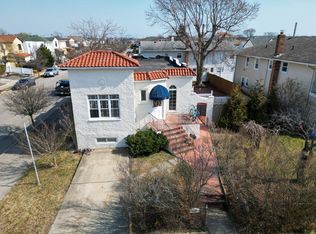 720 Franklin Blvd, Long Beach, NY 11561