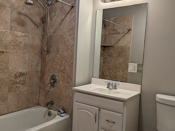 5th image of 673 Bergen Ave