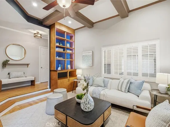 18730 Hatteras St Unit 47, Tarzana, CA 91356