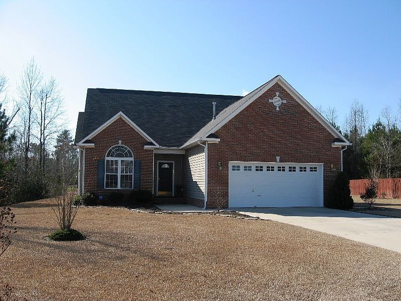 102 Tyler Ct