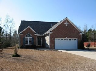 102 Tyler Ct, Jacksonville, NC 28540