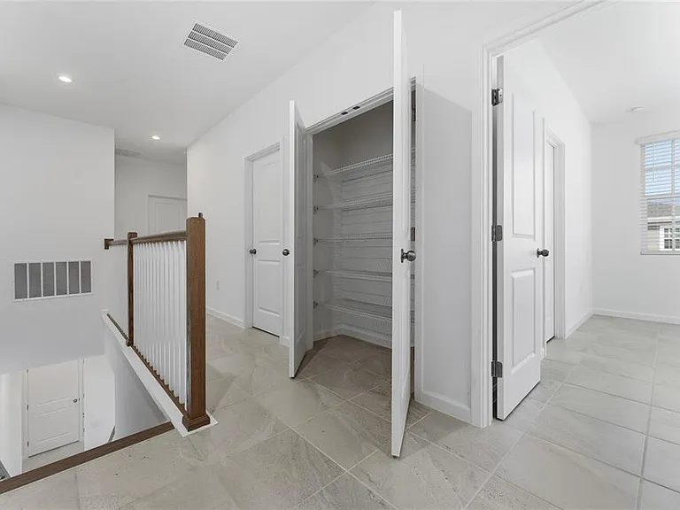 2426 Celebration Blvd — Photo 15