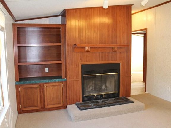2nd image of 127 Hillcrest Dr