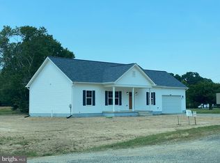121 North Glebe, Montross, VA 22520