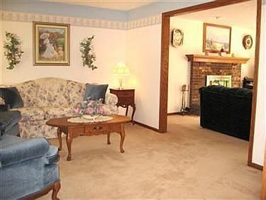 3rd image of 4504 Plumwood Ct