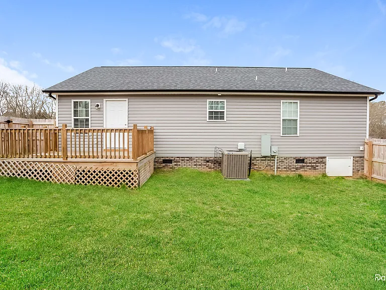 324 Rowan Mill Rd — Photo 14