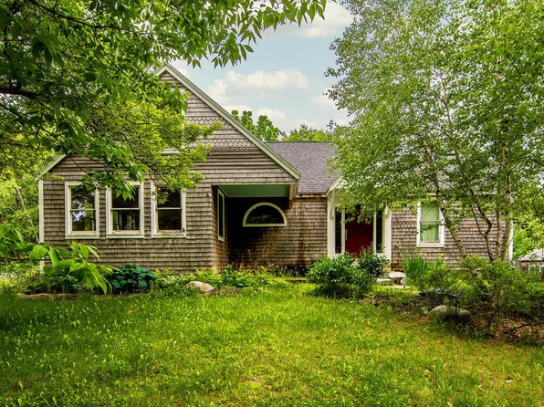 658 Pleasant Street, Blue Hill, ME 04614