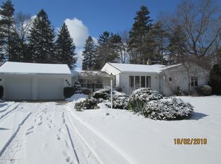 4515 Chippewa Dr, Okemos, MI 48864