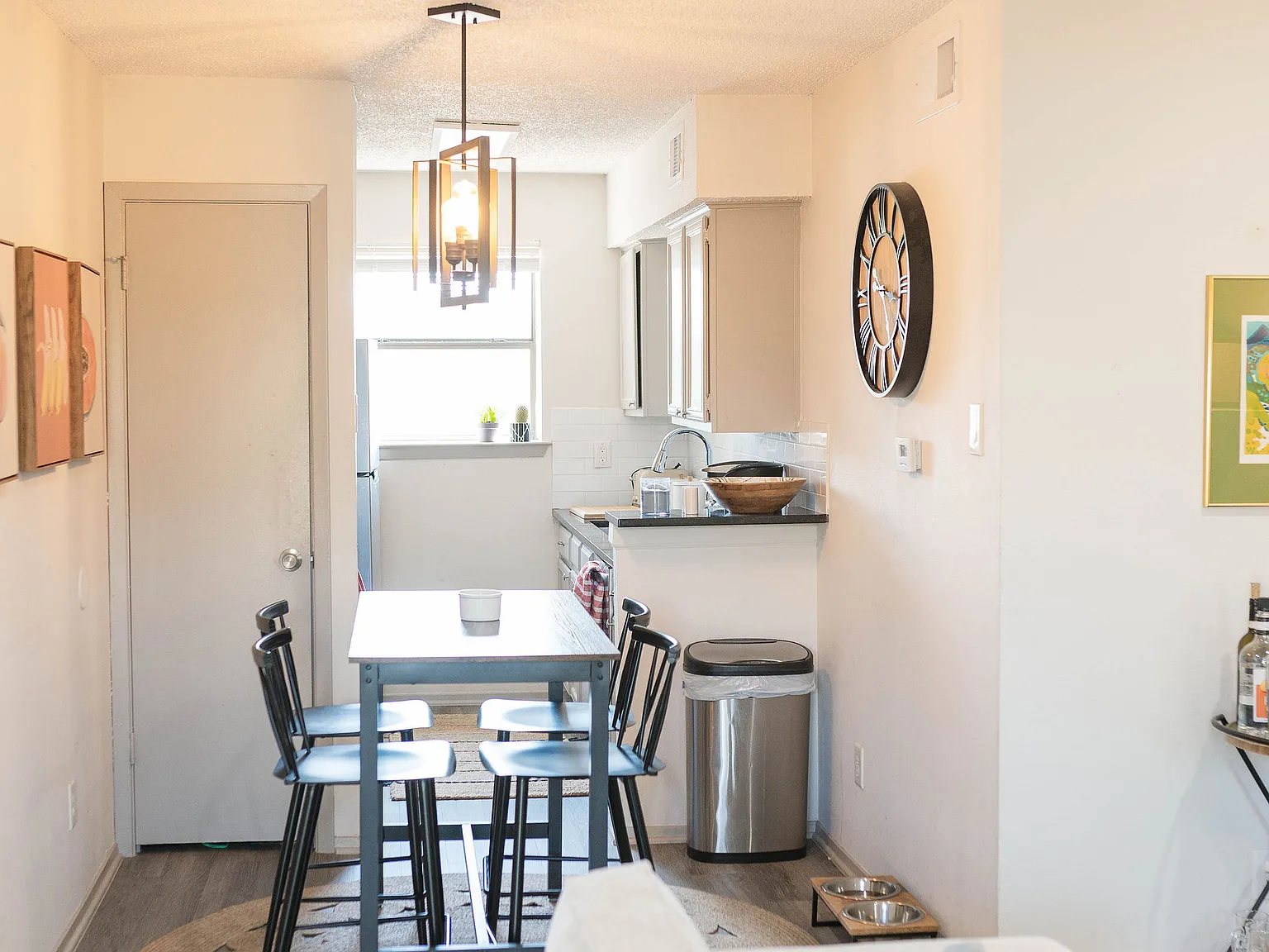 1810 N Garrett Ave — Photo 4